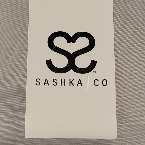 Beautiful Sashka Compay Beaded Bracelet NWOT - Picture 3 of 4